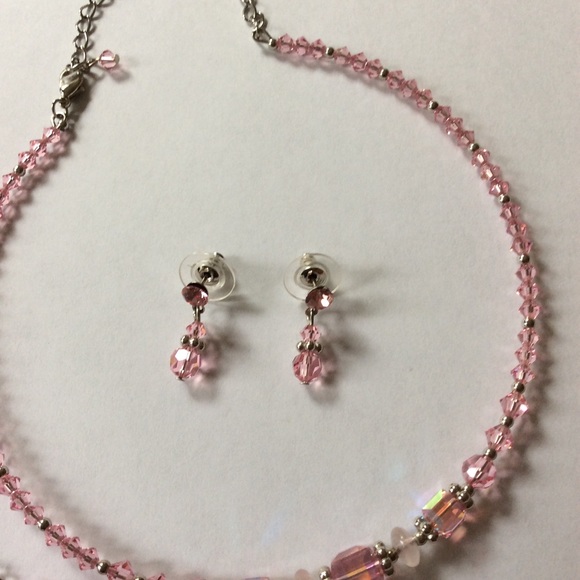 Pink Crystal Little Girls Beaded Jewelry Set. - Picture 6 of 8